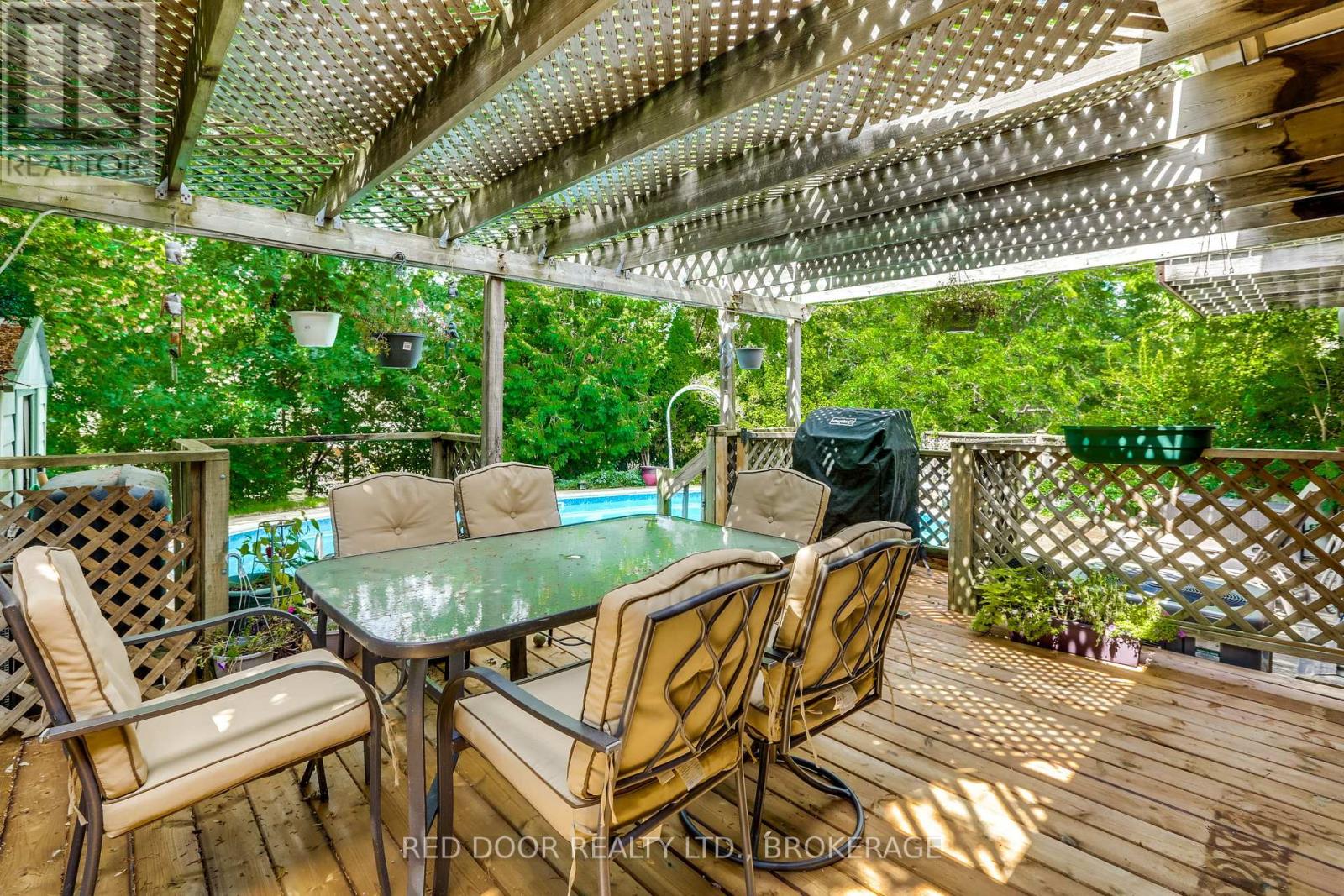 79 GREENBRIER CRESCENT - 43