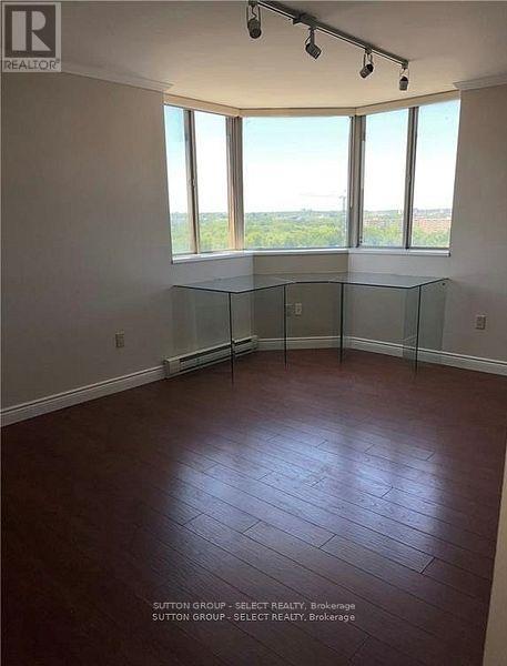 #1605 695 RICHMOND STREET - 12