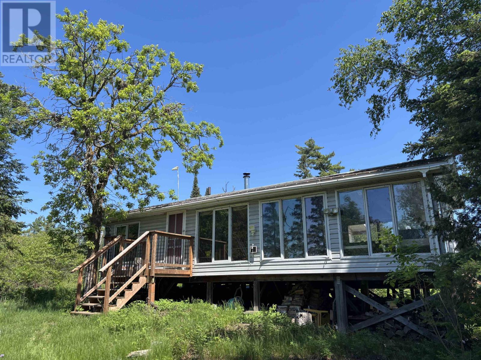JO176 SHOAL LAKE, LAKE OF THE WOODS - 18