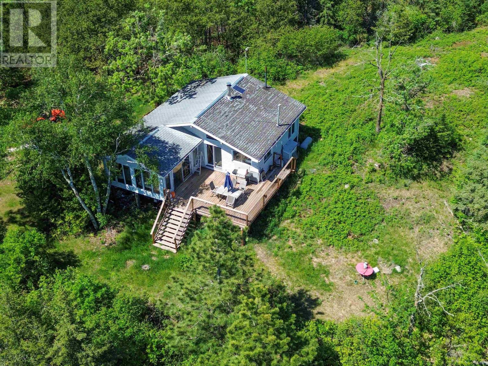 JO176 SHOAL LAKE, LAKE OF THE WOODS - 20