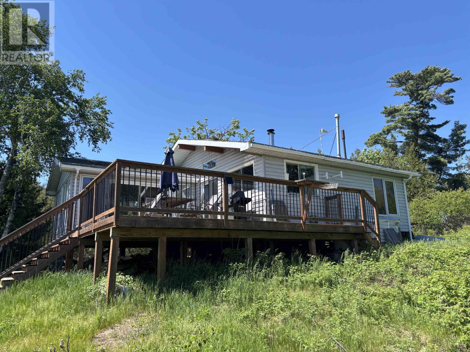 JO176 SHOAL LAKE, LAKE OF THE WOODS - 42