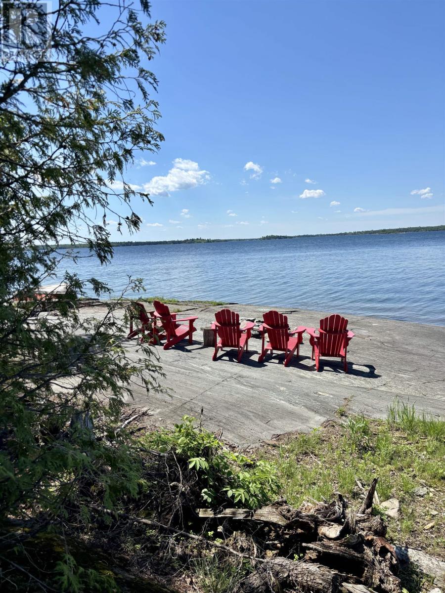 JO176 SHOAL LAKE, LAKE OF THE WOODS - 38