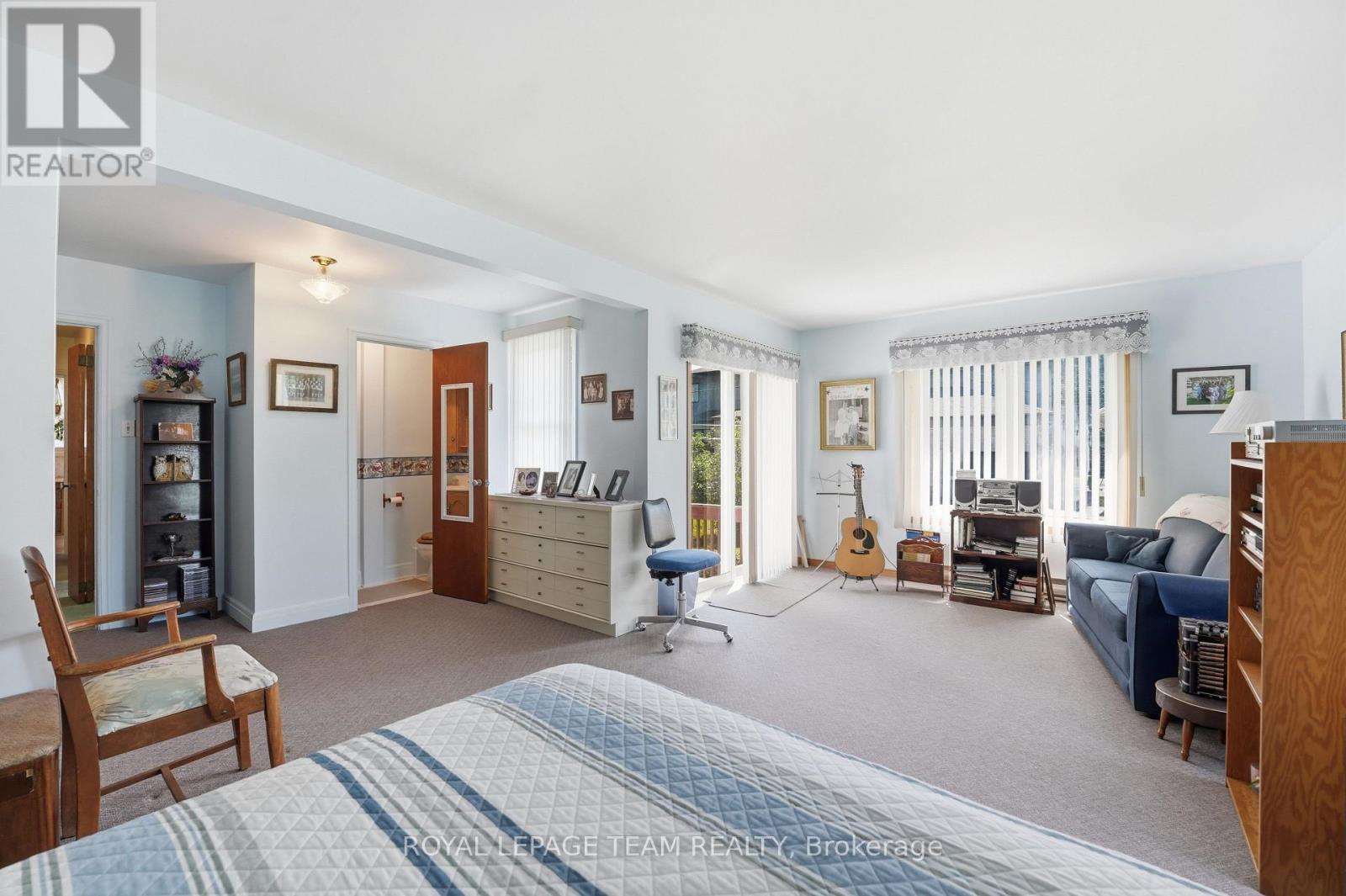 84 RITA AVENUE - 18