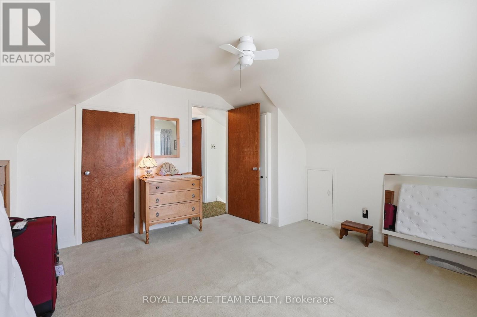 84 RITA AVENUE - 22