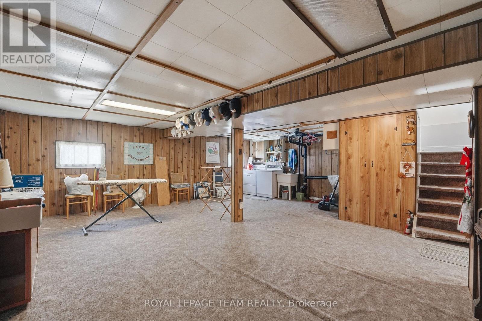 84 RITA AVENUE - 24