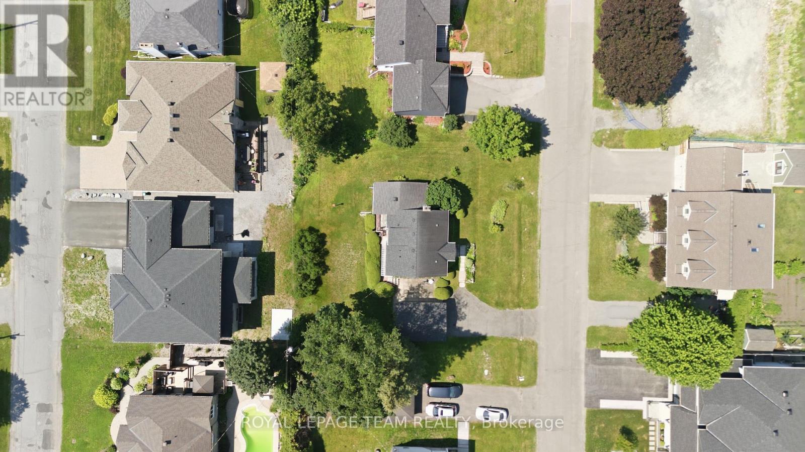 84 RITA AVENUE - 38