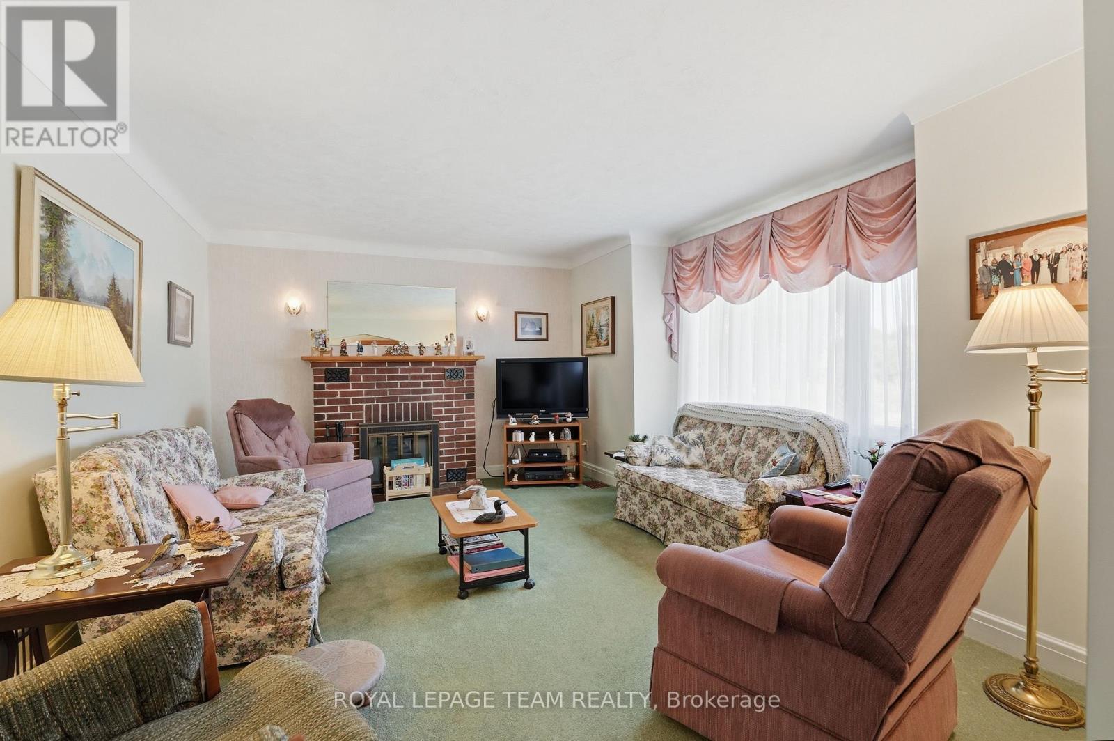 84 RITA AVENUE - 7