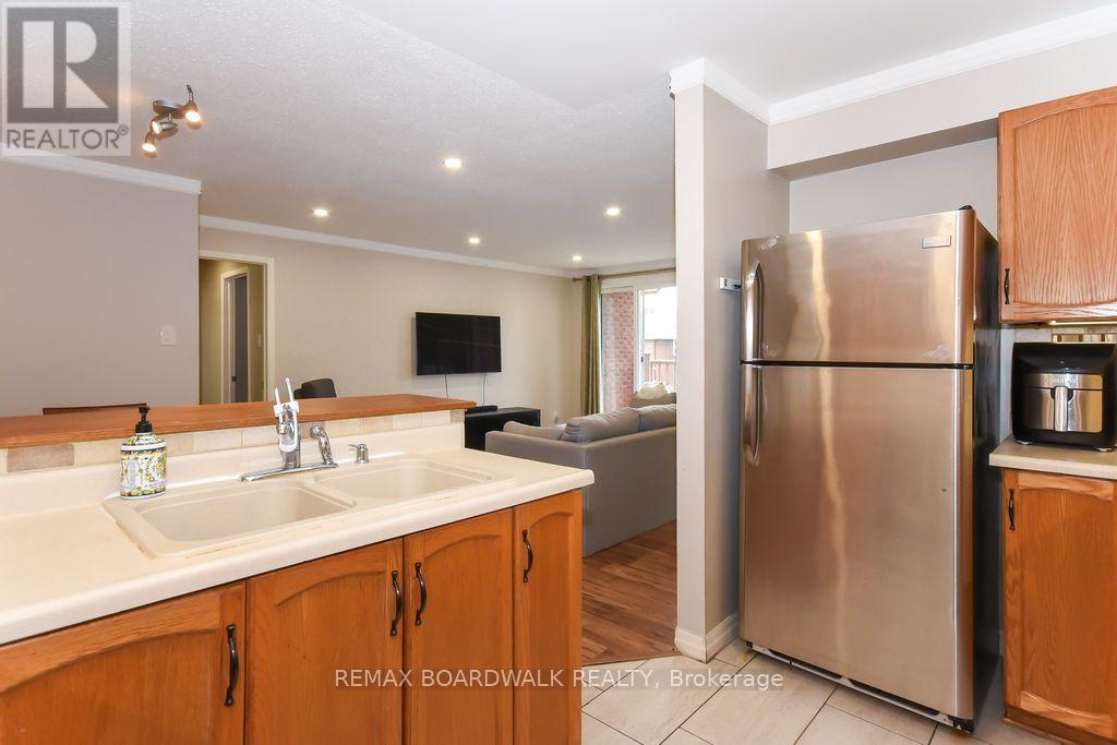 #205 1760 CABARET LANE - 15