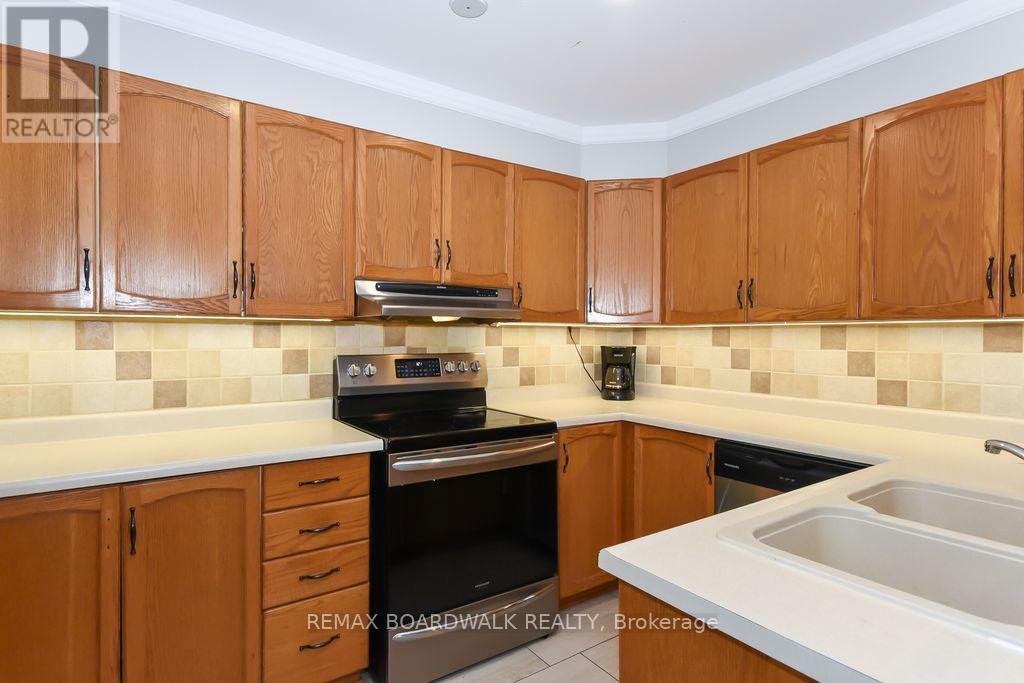 #205 1760 CABARET LANE - 18