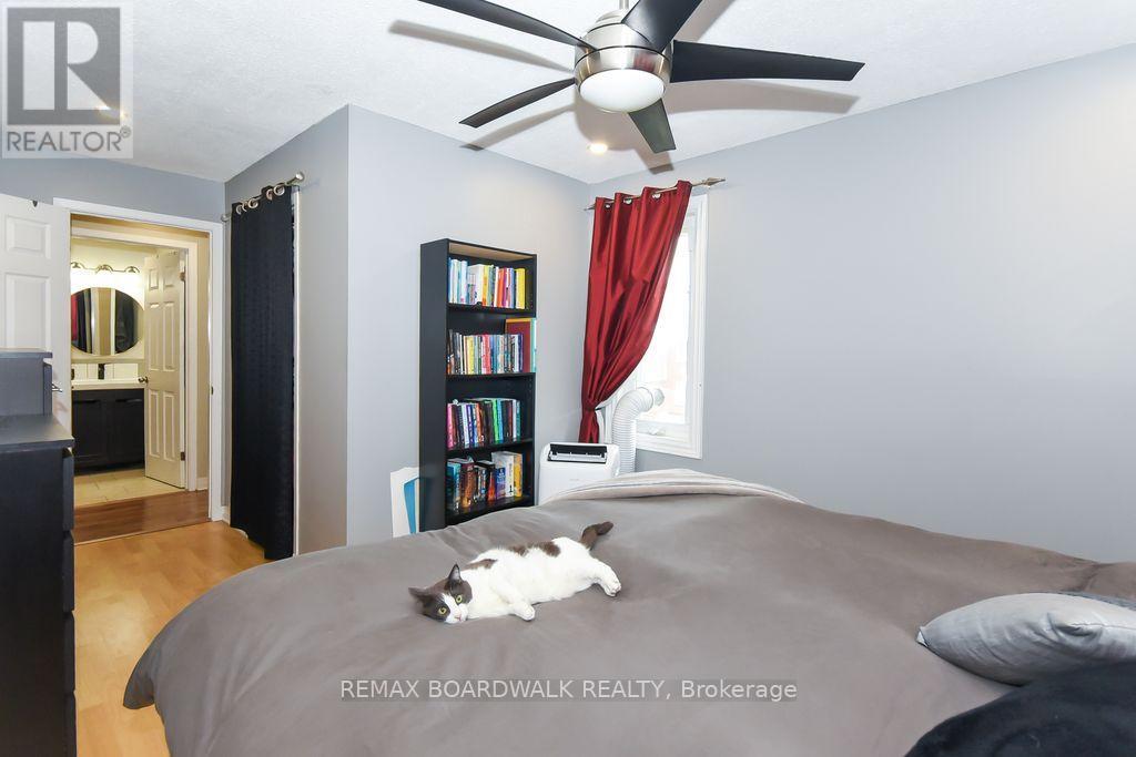 #205 1760 CABARET LANE - 22