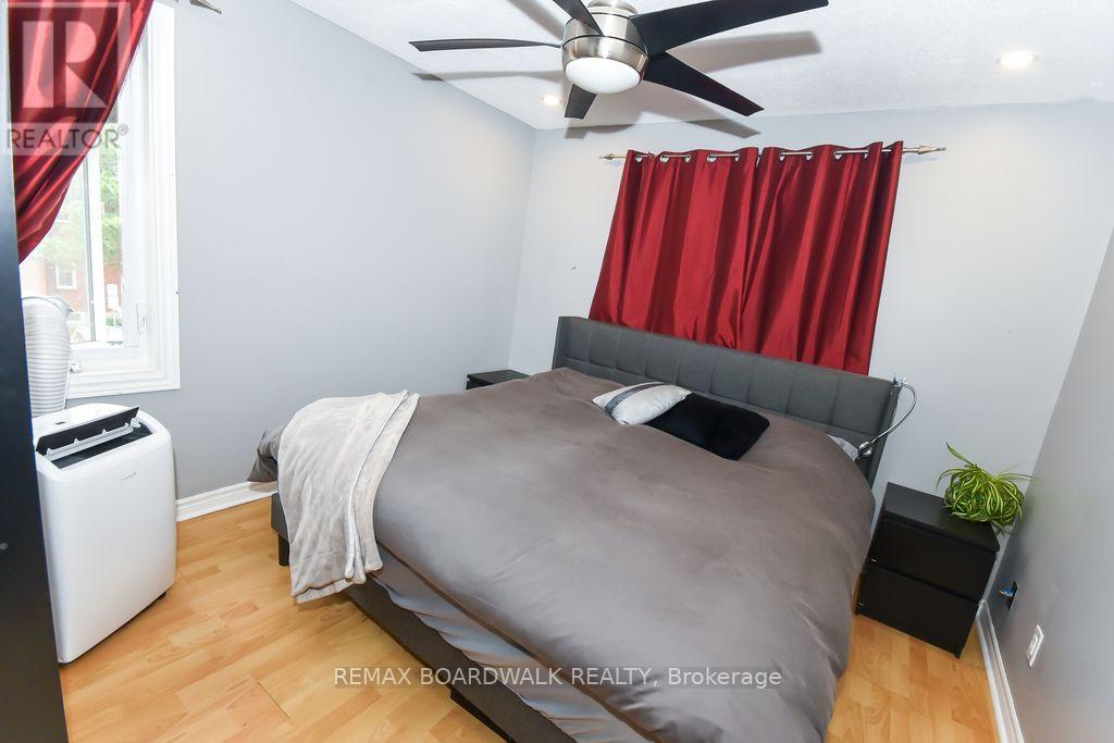 #205 1760 CABARET LANE - 23