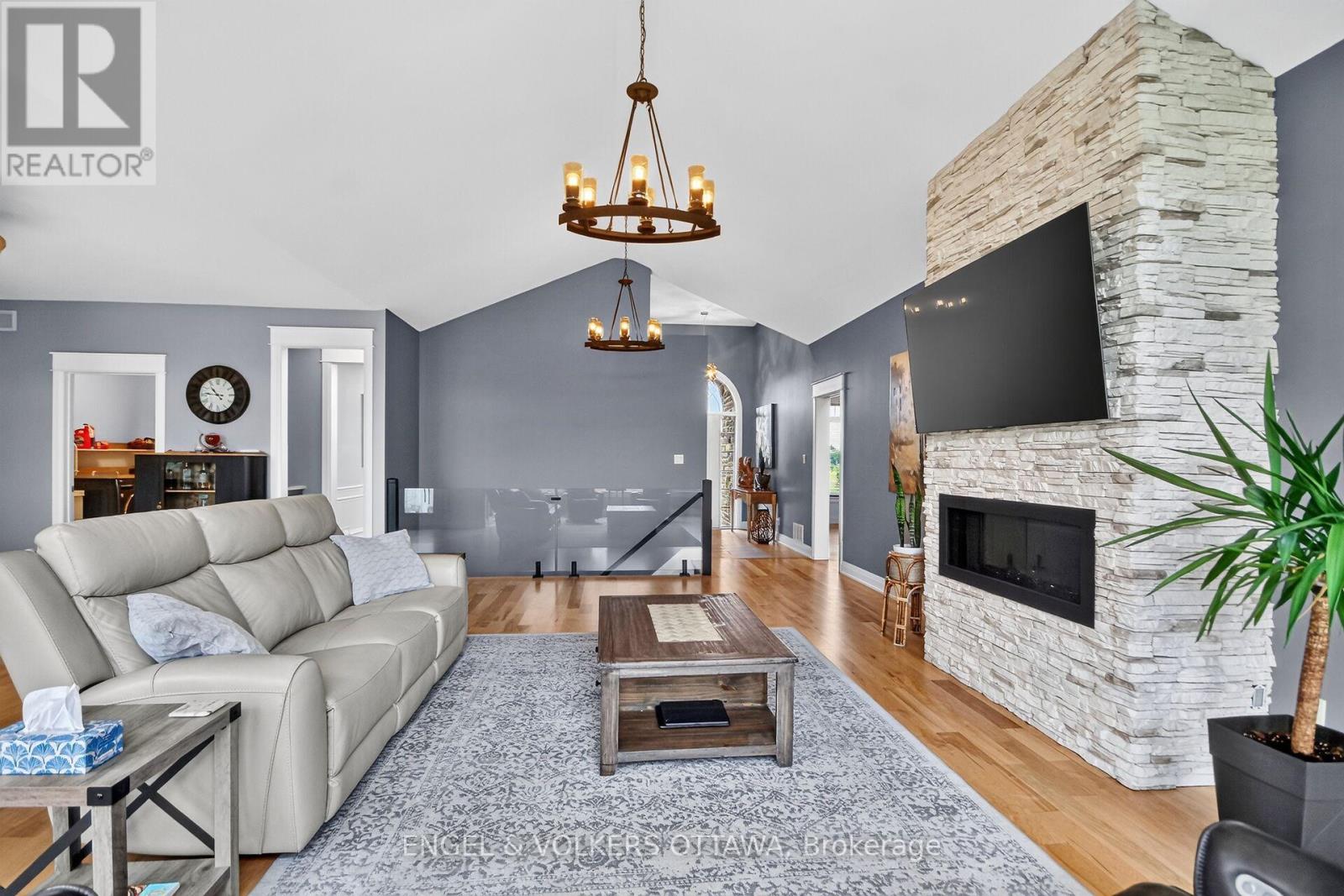 100 LAKE TRAIL ROAD - 10