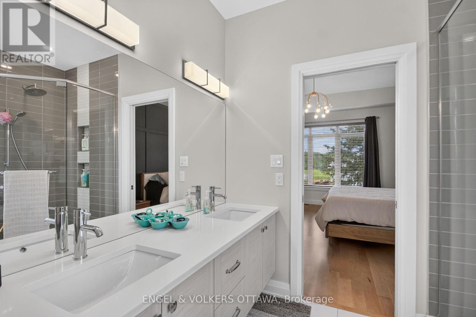100 LAKE TRAIL ROAD - 24