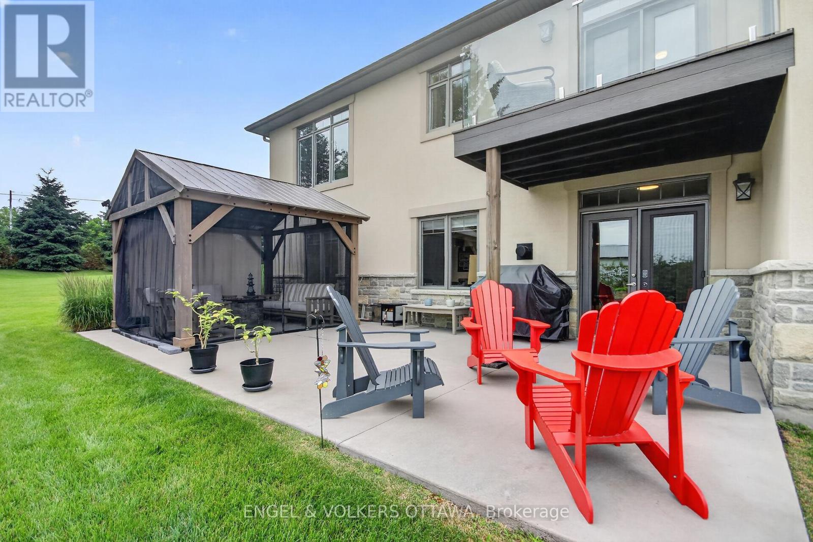 100 LAKE TRAIL ROAD - 44