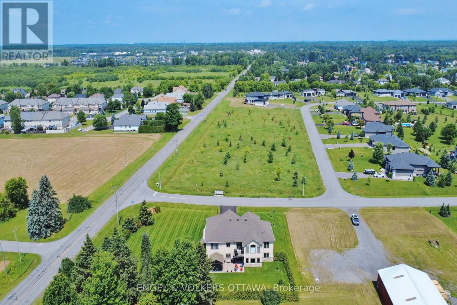 100 LAKE TRAIL ROAD - 46