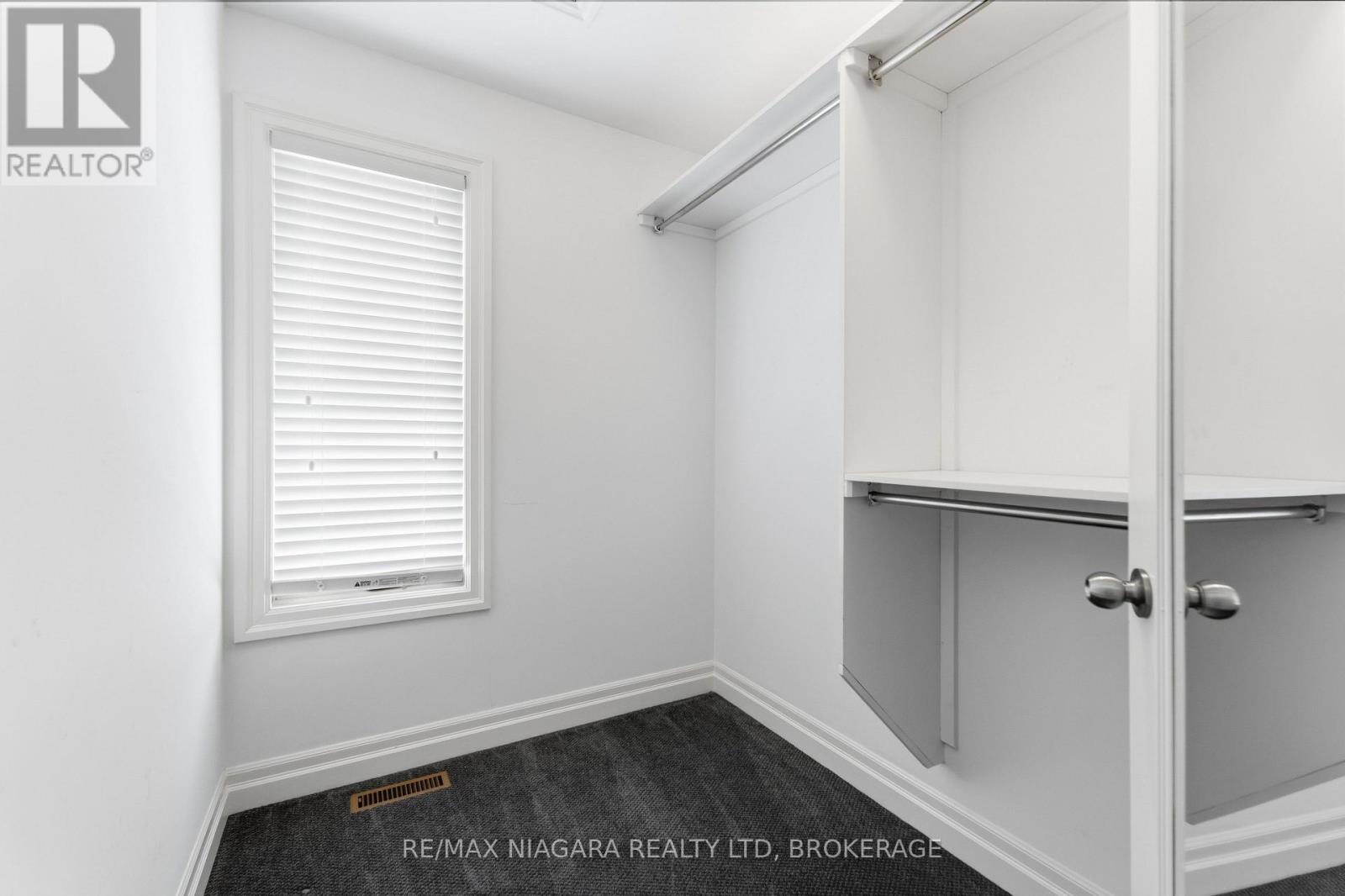 291 VINE STREET - 28