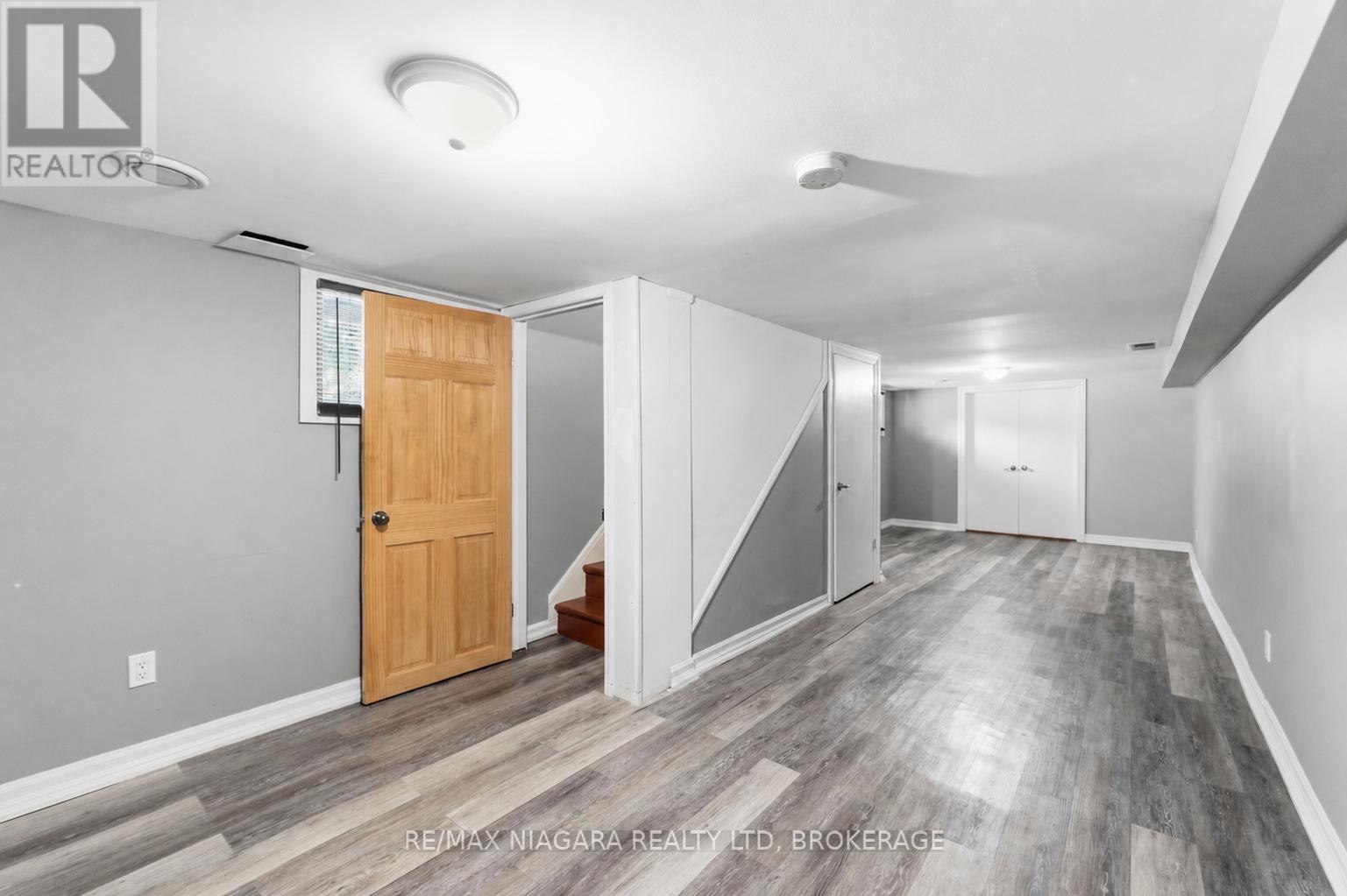 291 VINE STREET - 32