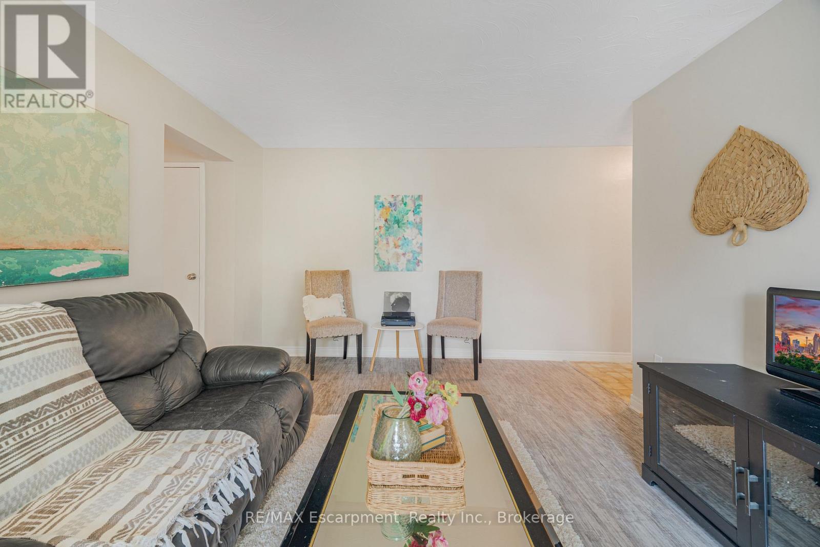#203 485 THOROLD ROAD - 14