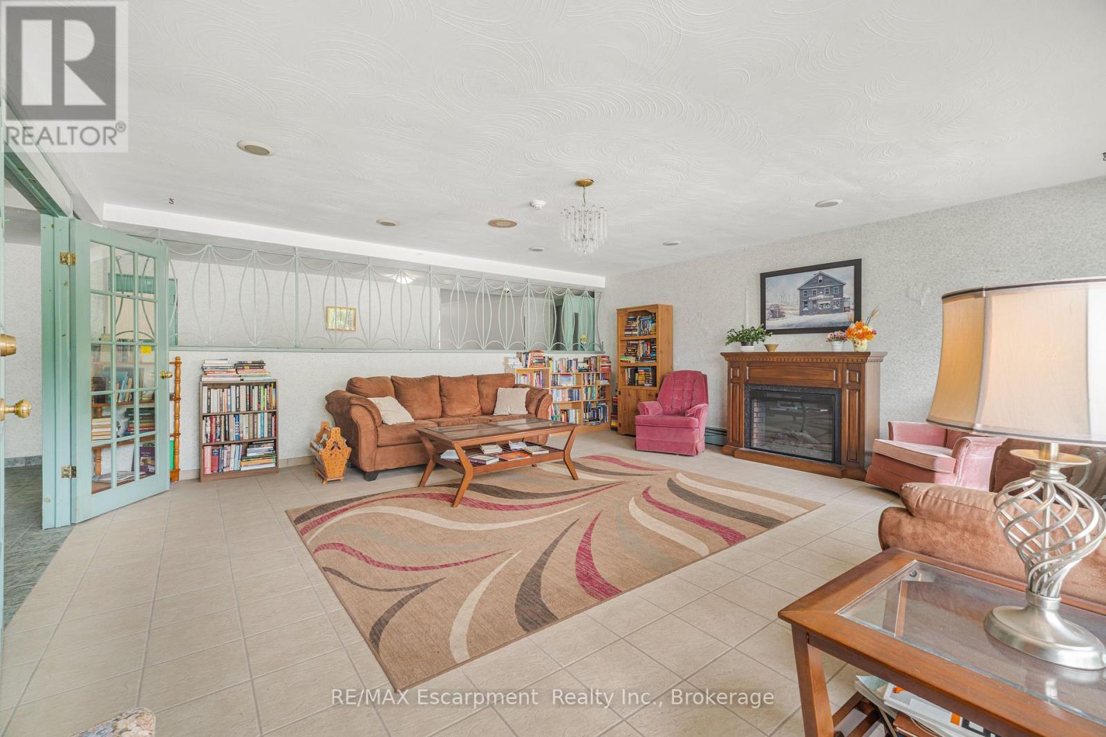 #203 485 THOROLD ROAD - 26