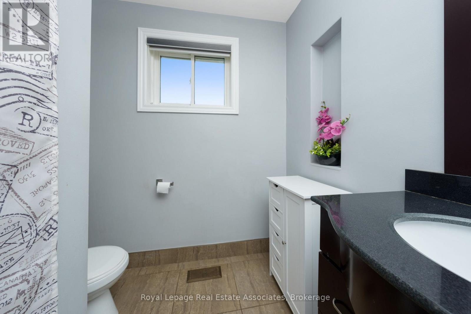 5527 TRAFALGAR ROAD - Image 20