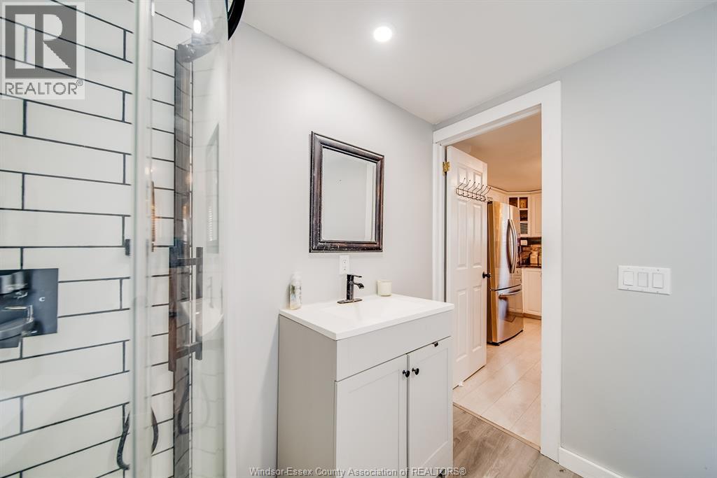 31 FORHAN STREET - 16