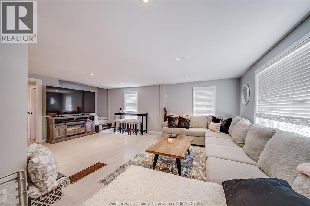 31 FORHAN STREET - 19