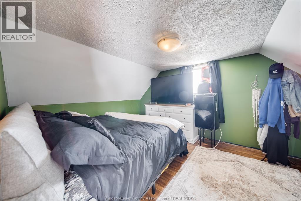31 FORHAN STREET - 24
