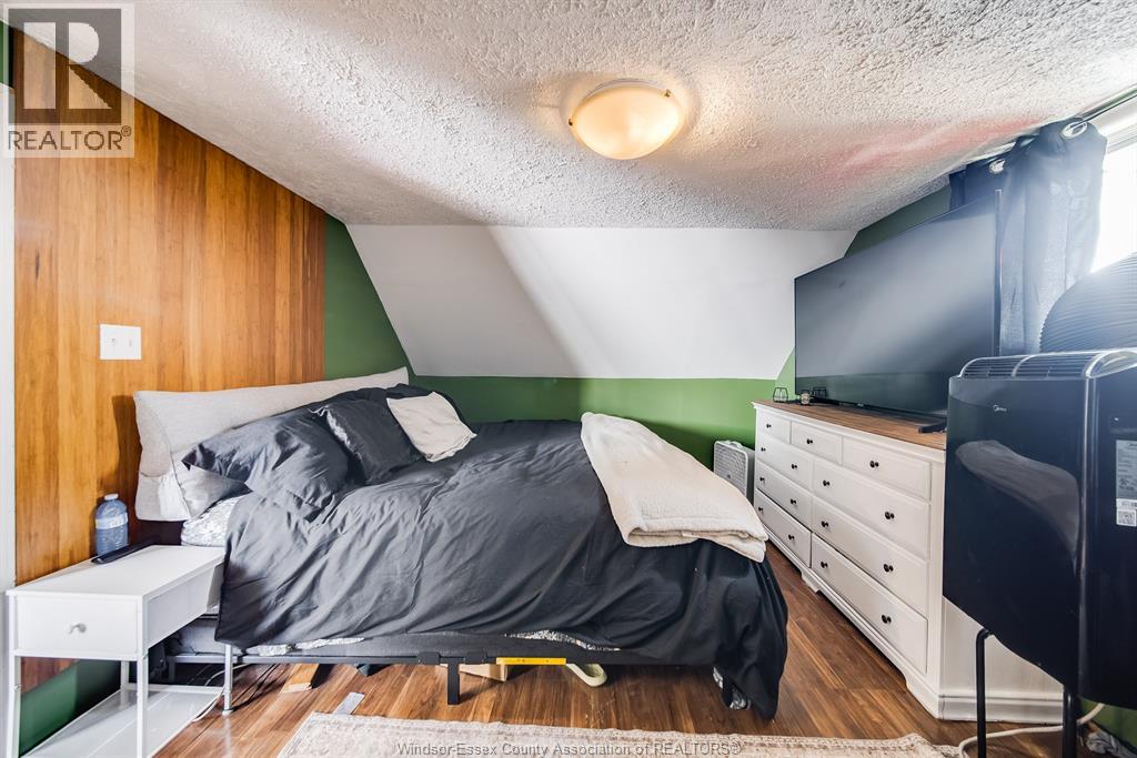 31 FORHAN STREET - 25