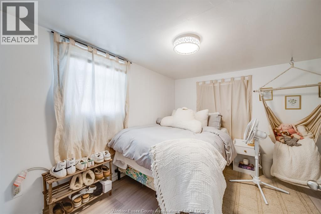 31 FORHAN STREET - 28