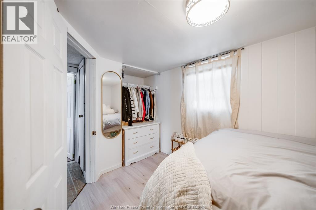 31 FORHAN STREET - 31