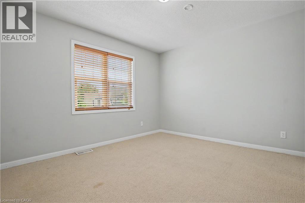 24 GOREING Street - 22