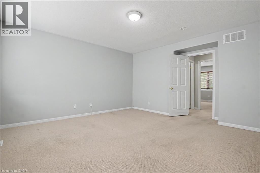 24 GOREING Street - 31