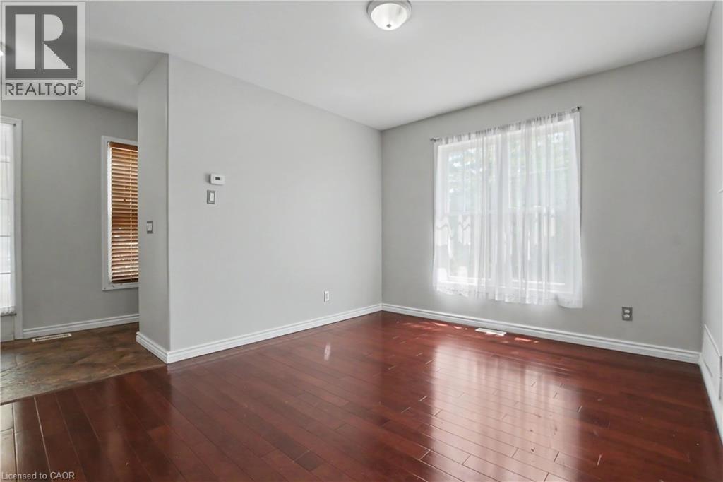 24 GOREING Street - 9