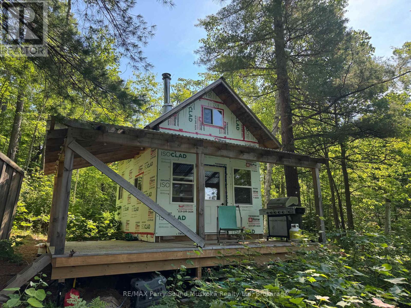 7 BOURBONNAISE ISLAND - 1