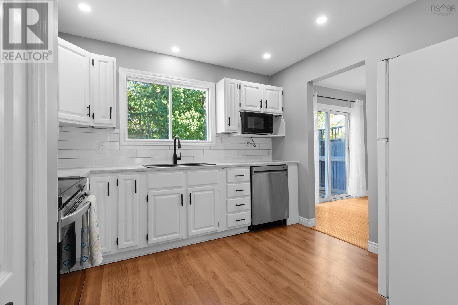 46 Silver Maple Drive - 13