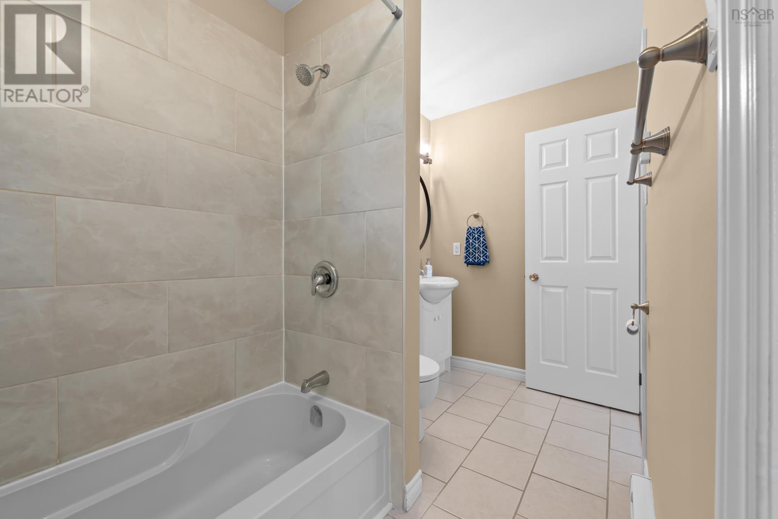 46 Silver Maple Drive - 24