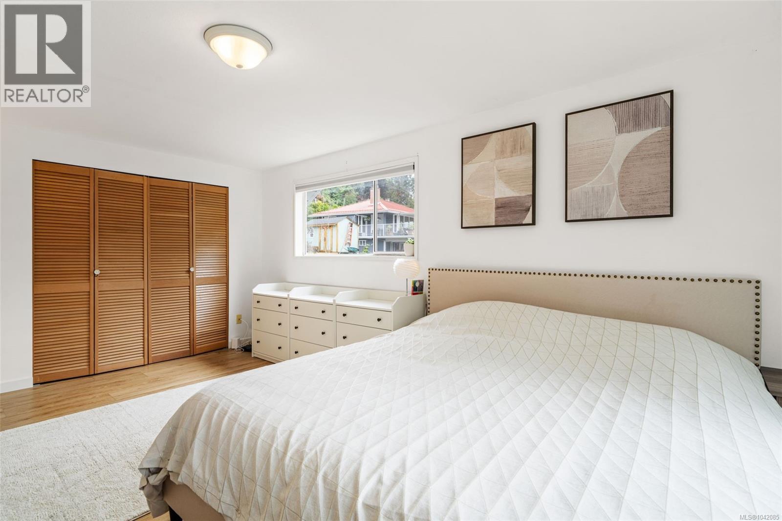 936 Arbutus Ave - 20