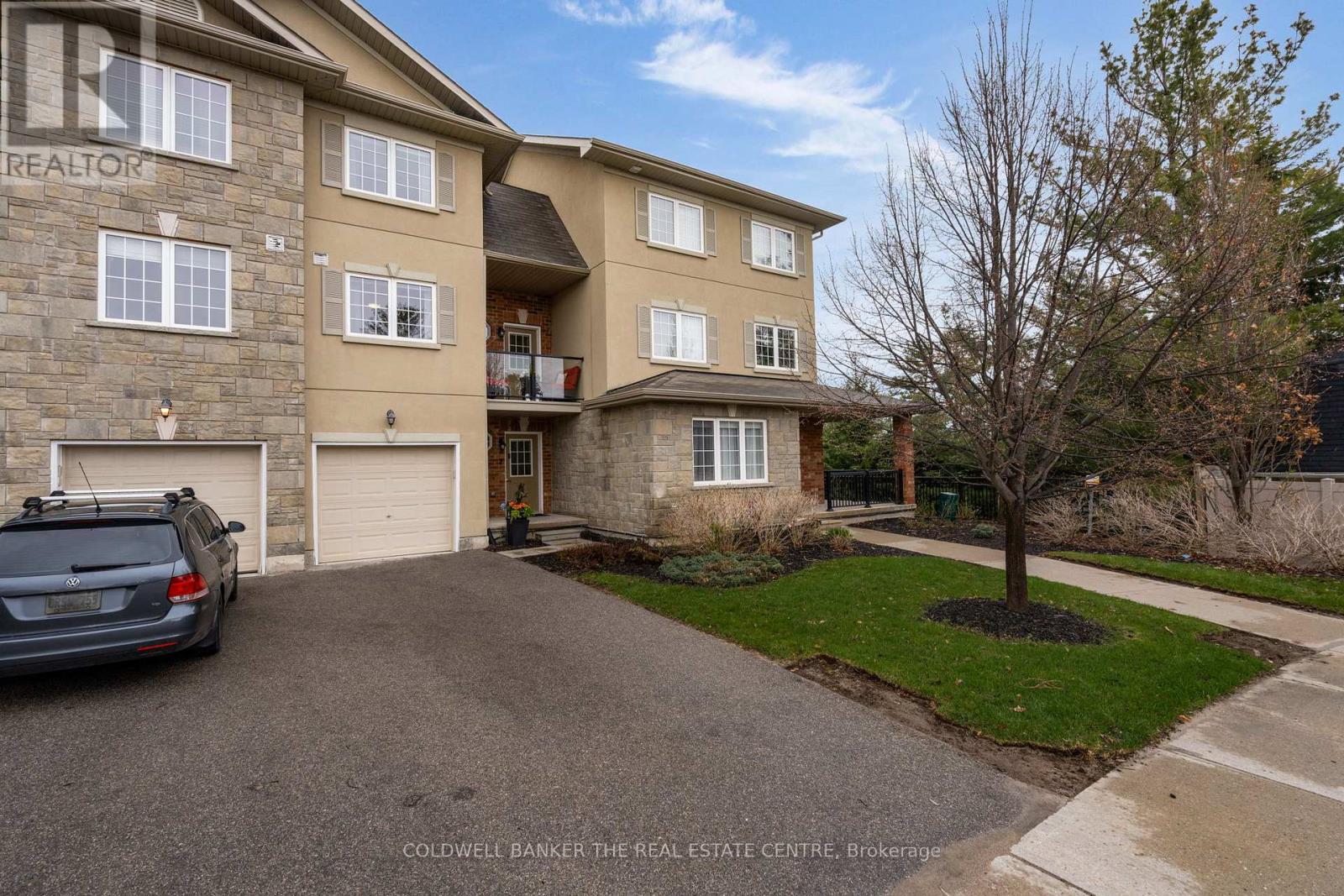 #7 49 FERNDALE DRIVE S - 4