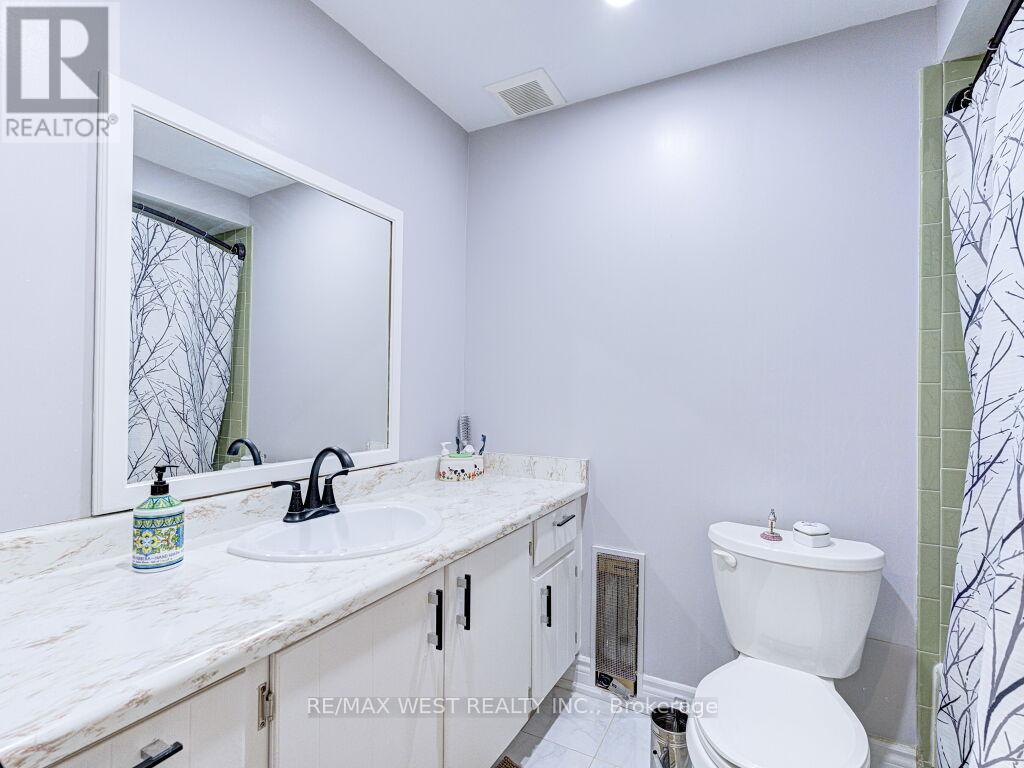 #22 83 IRWIN ROAD - 16