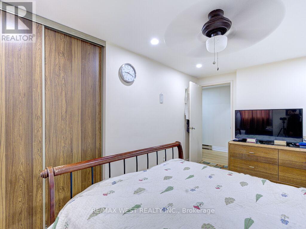 #22 83 IRWIN ROAD - 20