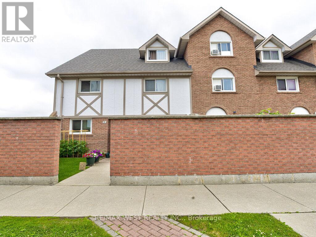 #22 83 IRWIN ROAD - 28