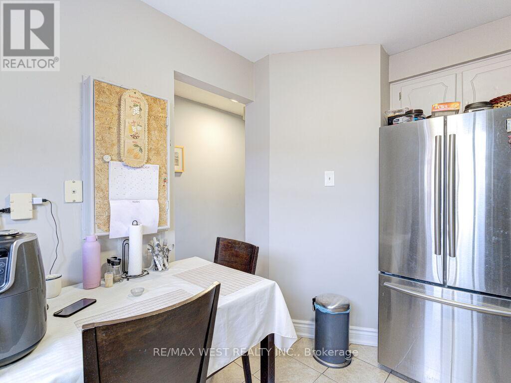 #22 83 IRWIN ROAD - 5