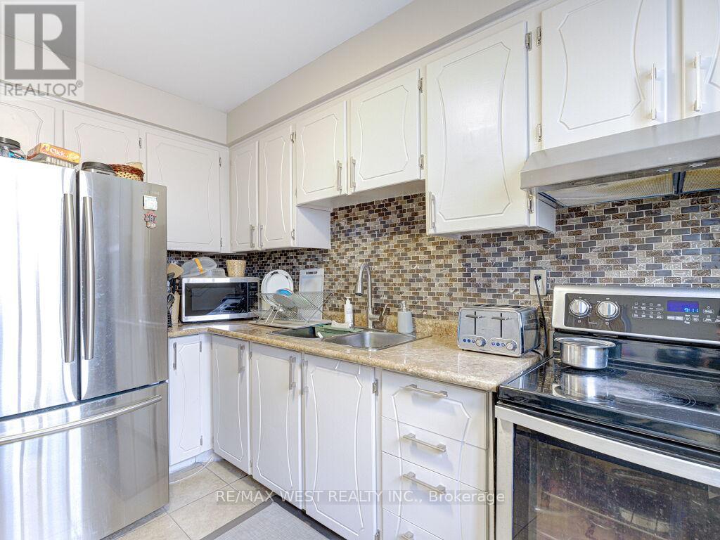 #22 83 IRWIN ROAD - 6