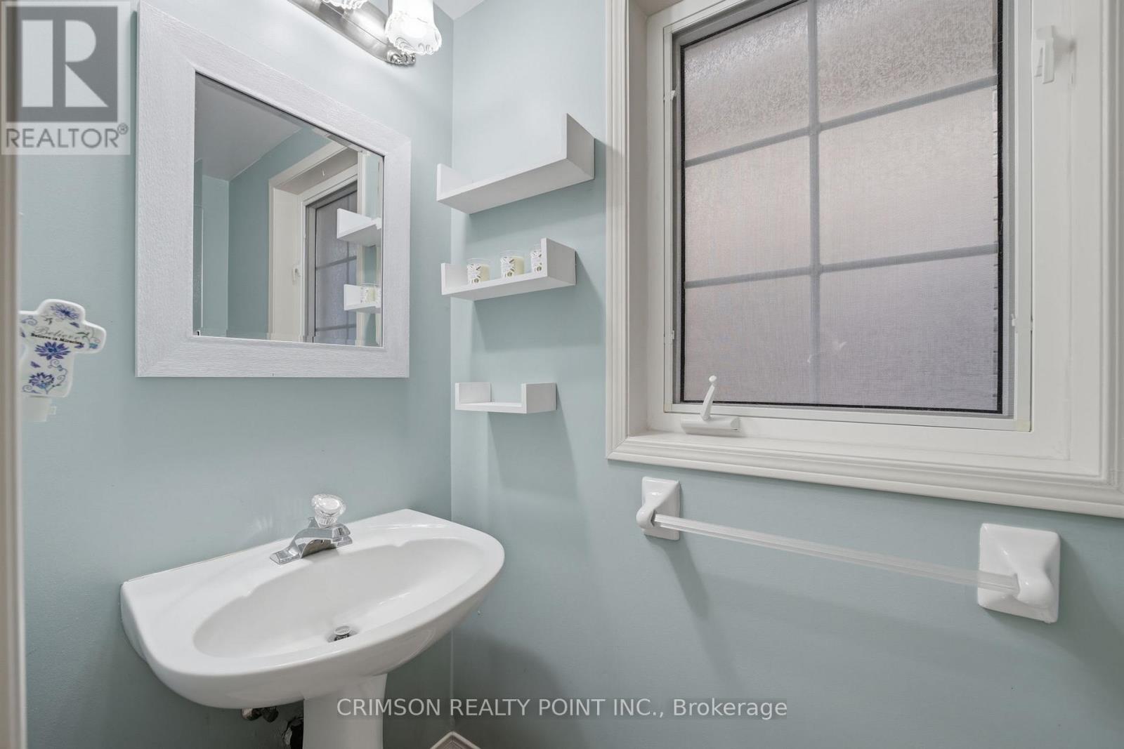 42 DAWSON CRESCENT - 12
