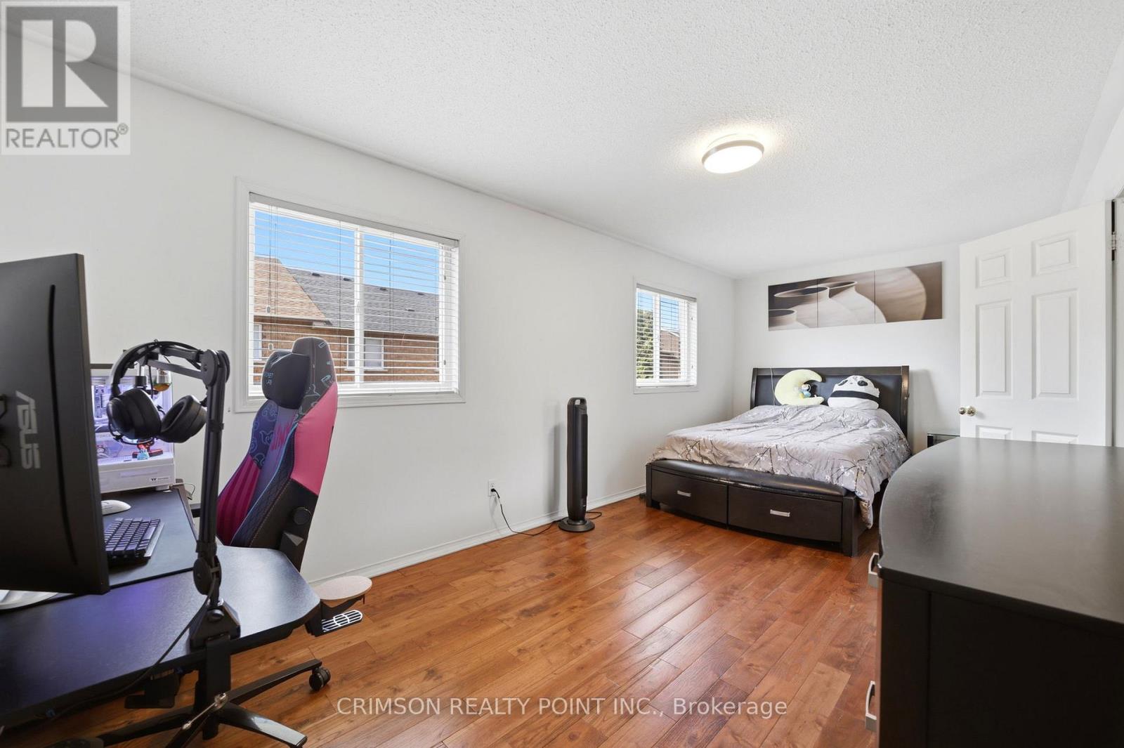 42 DAWSON CRESCENT - 17
