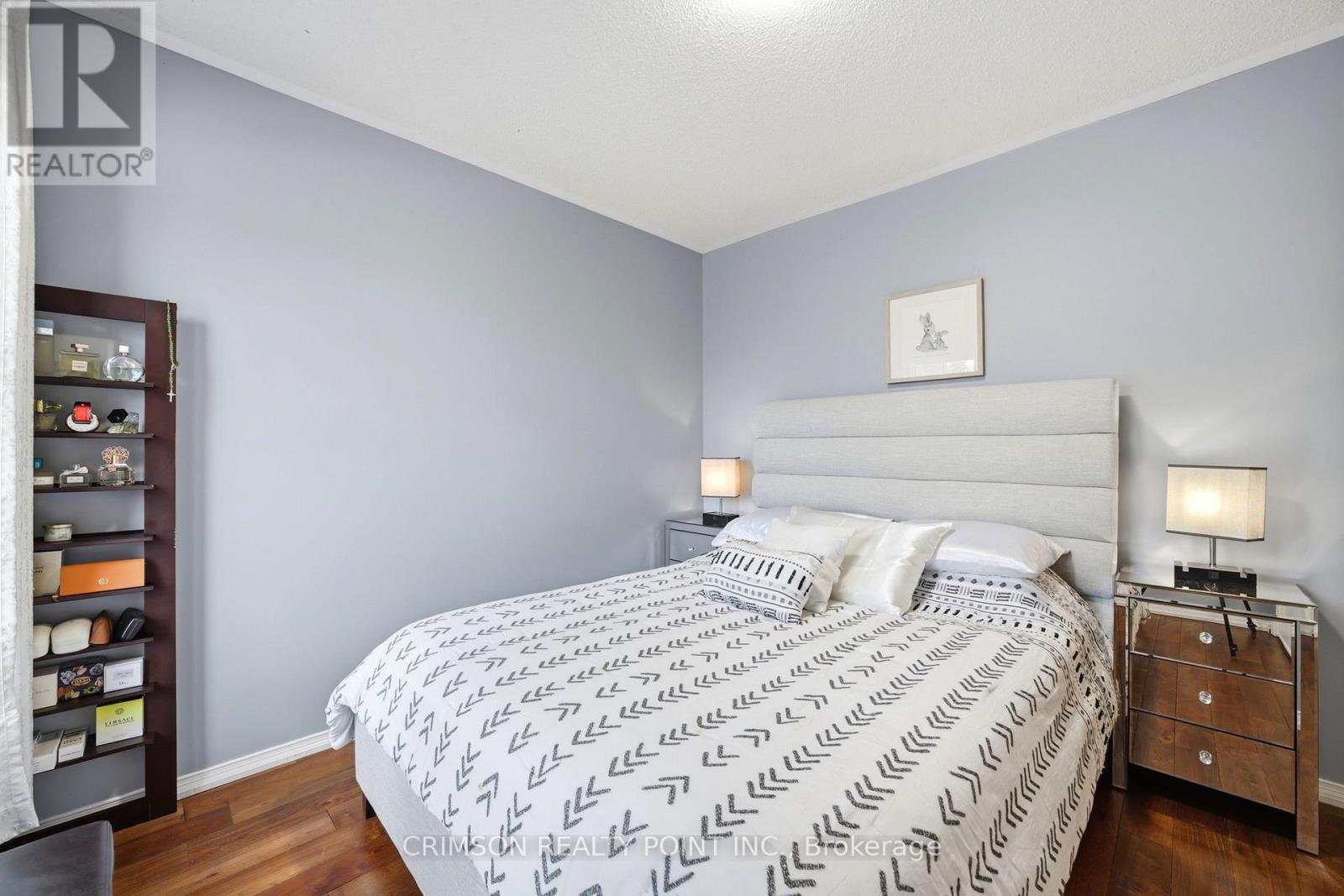 42 DAWSON CRESCENT - 21
