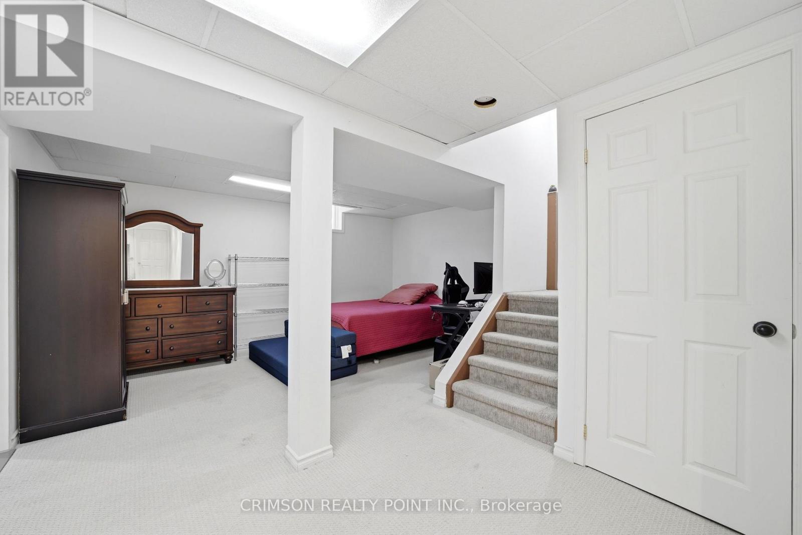 42 DAWSON CRESCENT - 25