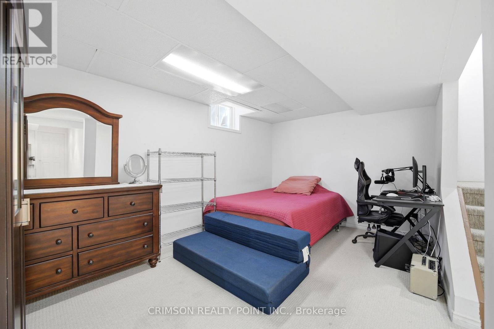 42 DAWSON CRESCENT - 26