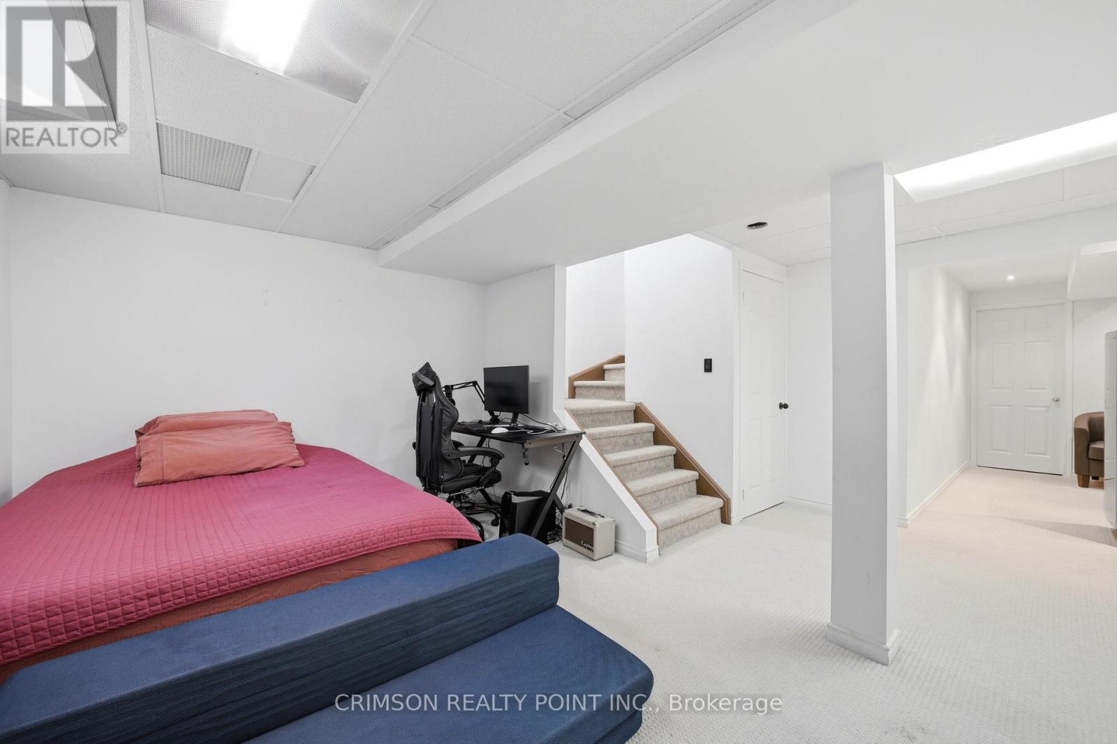 42 DAWSON CRESCENT - 27