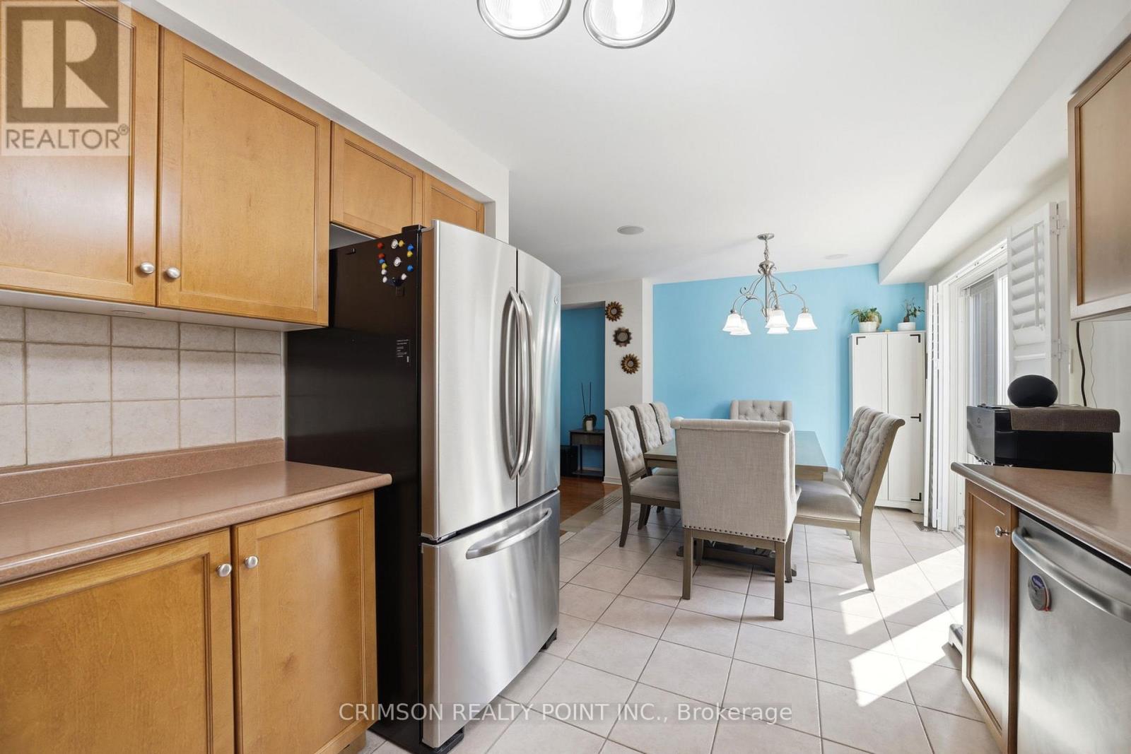 42 DAWSON CRESCENT - 8